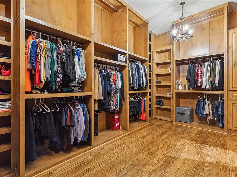 1200 Sqft Apartment for Sale Gallery Image